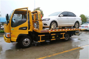 石嘴山附近拖车救援24小时服务热线